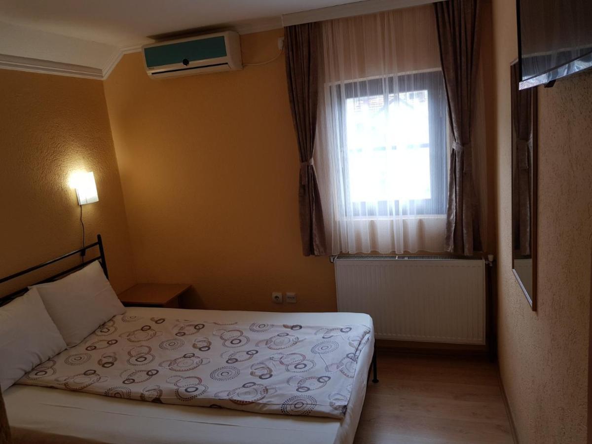 Hotel Etno Kuca Sa Konacistem Gocko Vrnjačka Banja Exterior foto
