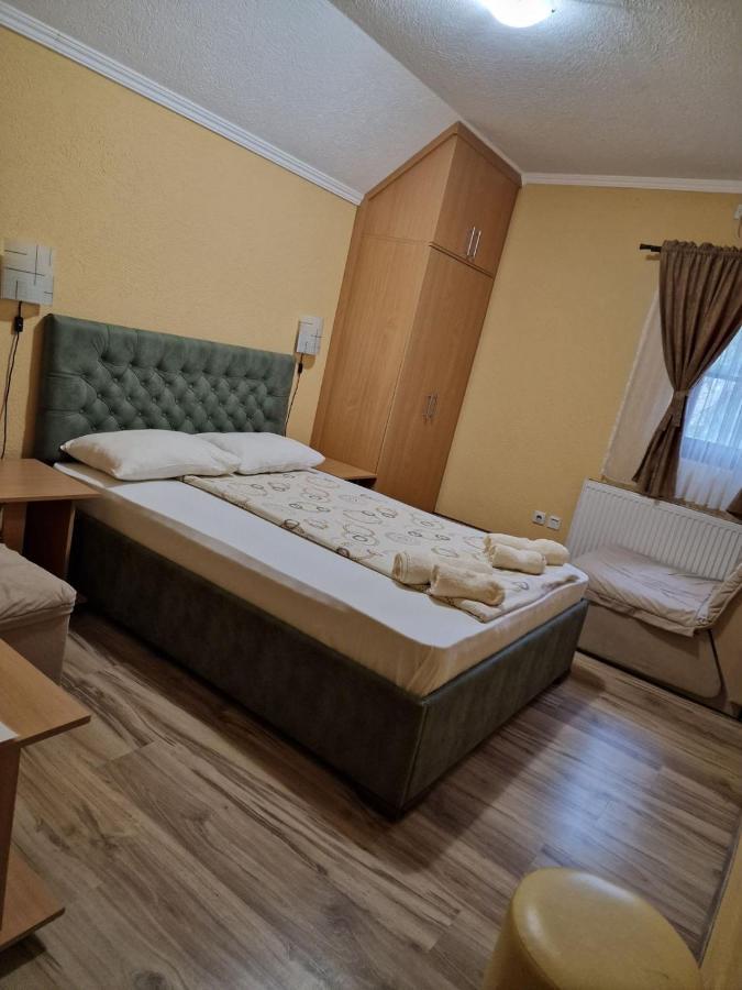 Hotel Etno Kuca Sa Konacistem Gocko Vrnjačka Banja Exterior foto